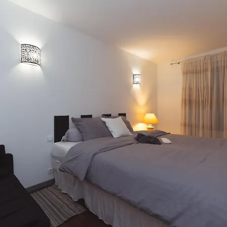 Des Compagnons アパート